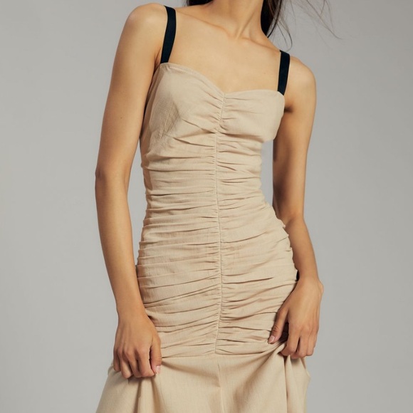 Anthropologie- Atsu linen ruched drop waist hem midi dress- beige & black straps - Picture 4 of 10